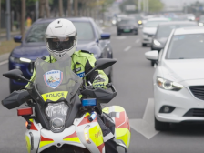 致敬我们的新时代