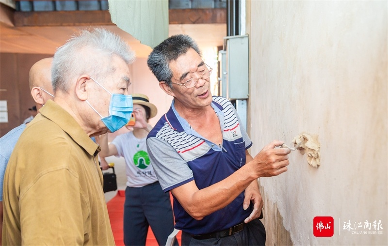 岭南传统建筑灰塑手艺现场展示。 岭南传统建筑灰塑手艺现场展示。