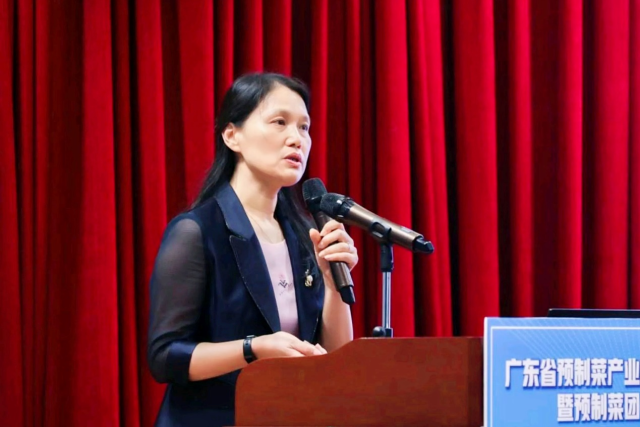 广东省农业科学院蚕业与农产品加工研究所所所长、广东省预制菜产业联合研究院院长徐玉娟