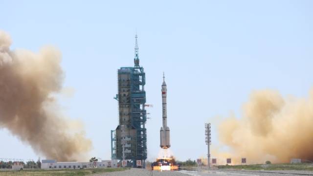 西安卫星测控中心圆满完成神舟十四号发射和交会对接测控任务