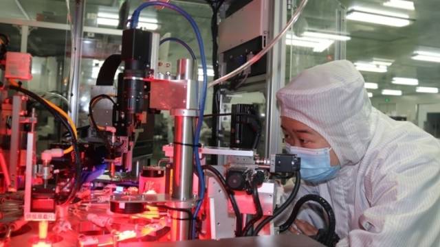 从东方红到神舟十四号飞船，这里生产的晶体元器件成为航天任务的关键器件