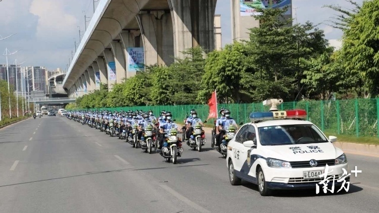 南方+ 王昌辉 拍摄