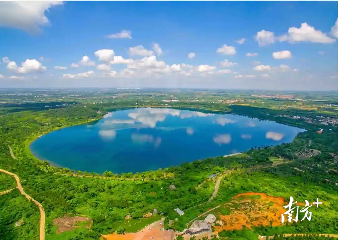 湖光岩。李天统 摄