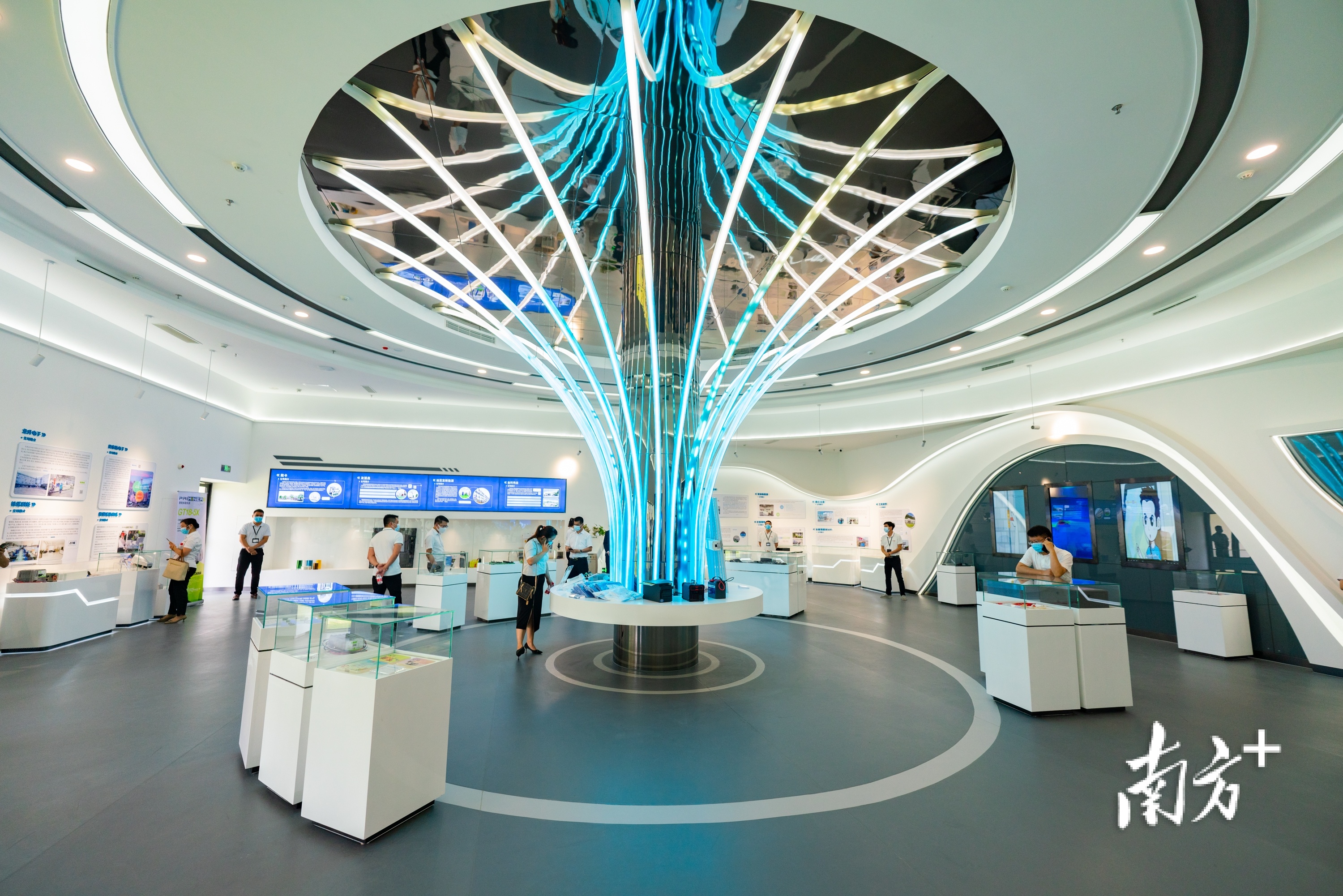 这里既有前沿科技成就展示,又有充满乐趣的互动环节,为科技爱好者提供