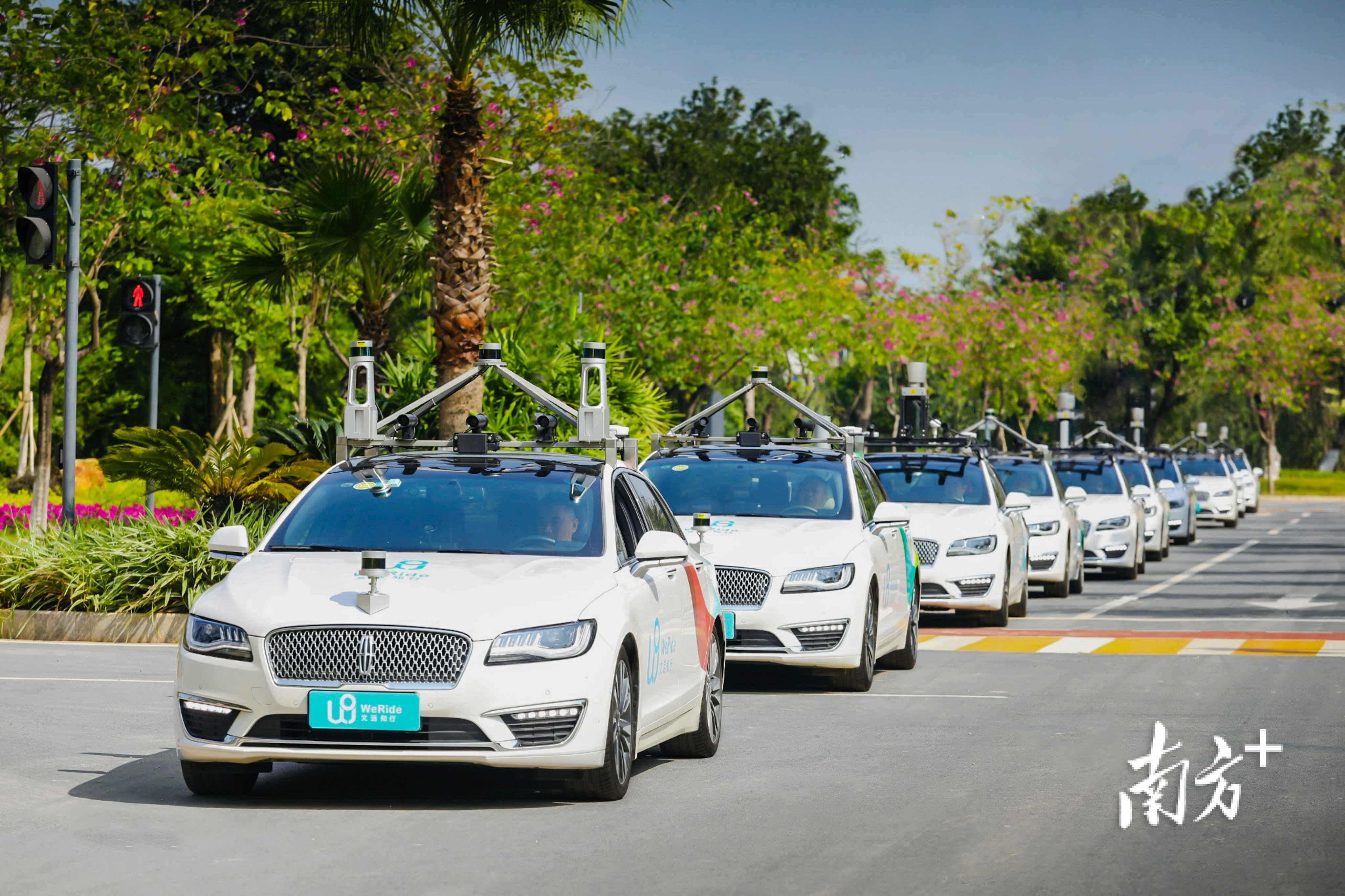 广州有1.2万家高新技术企业。图为广州文远知行自动驾驶车辆。 广州有1.2万家高新技术企业。图为广州文远知行自动驾驶车辆。