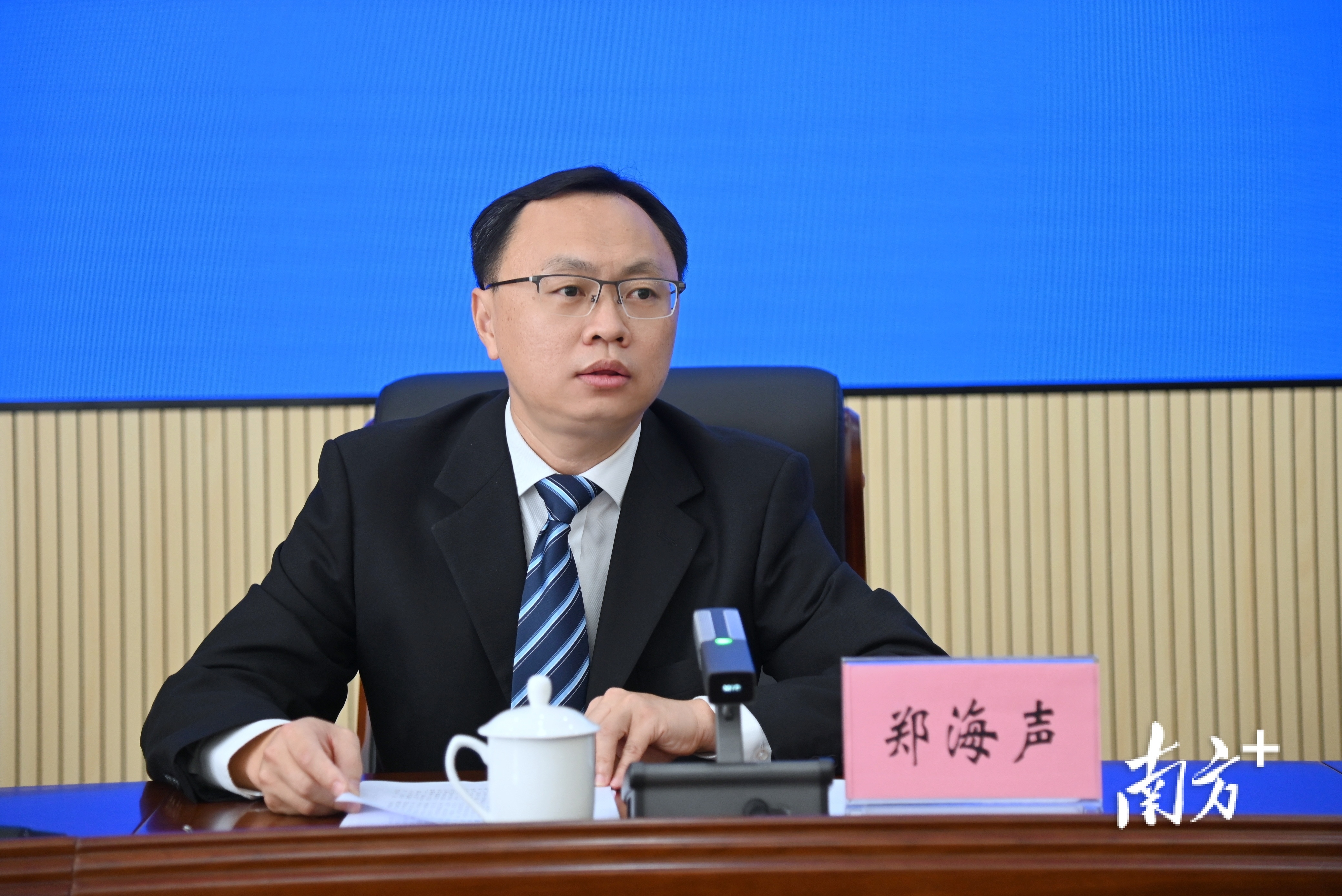 中山市人力资源和社会保障局副局长郑海声。