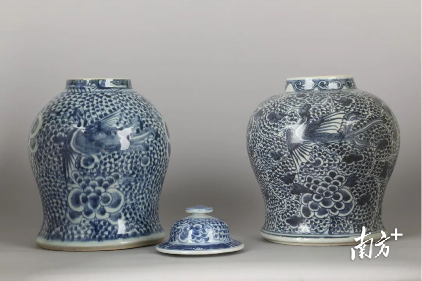 清 青花凤穿牡丹纹将军罐(东莞市粤强土石方运输有限公司捐赠)