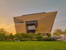 提前探营香港故宫文化博物馆，有被这件国宝可爱到