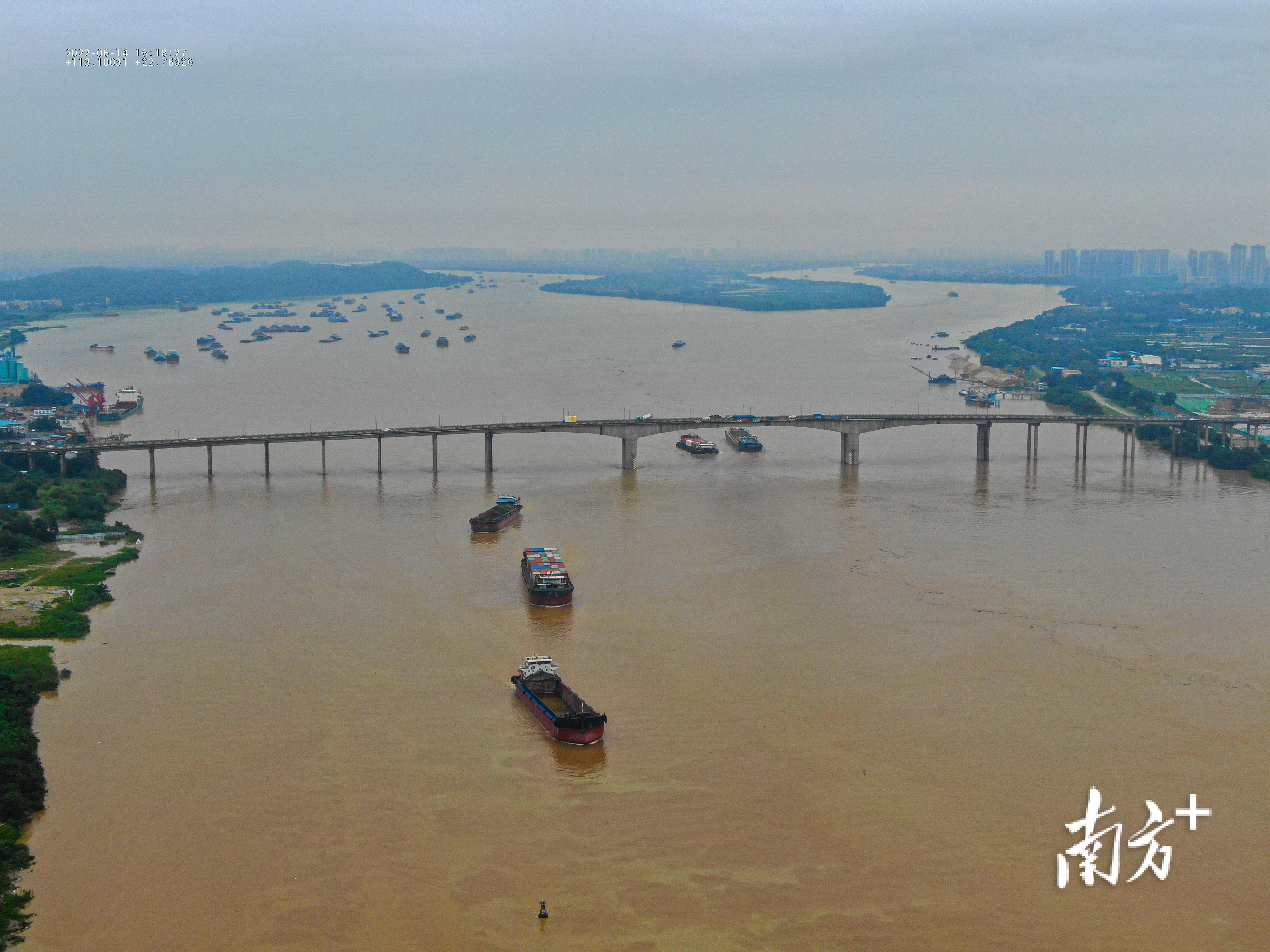 西江航拍。 西江航拍。