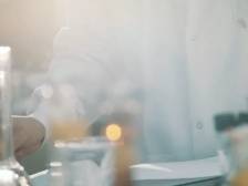 同一条流水线，如何为你“私人订制”护肤品？ | 走读工业互联网