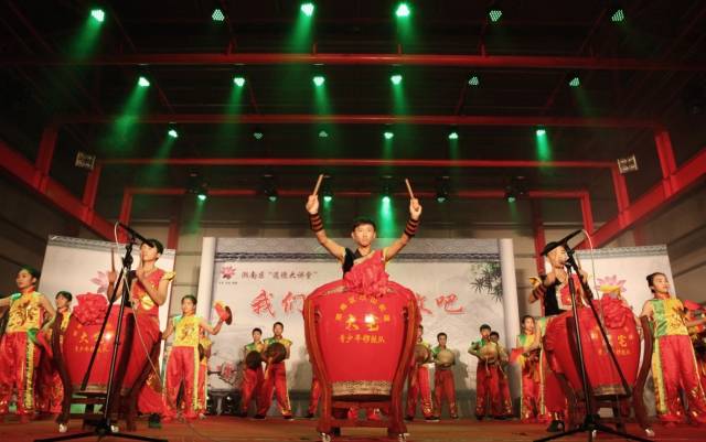 峡山街道青少年锣鼓队 峡山街道青少年锣鼓队