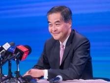 香港年轻人可勇敢跨过深圳河寻找广阔天地 | 访梁振英