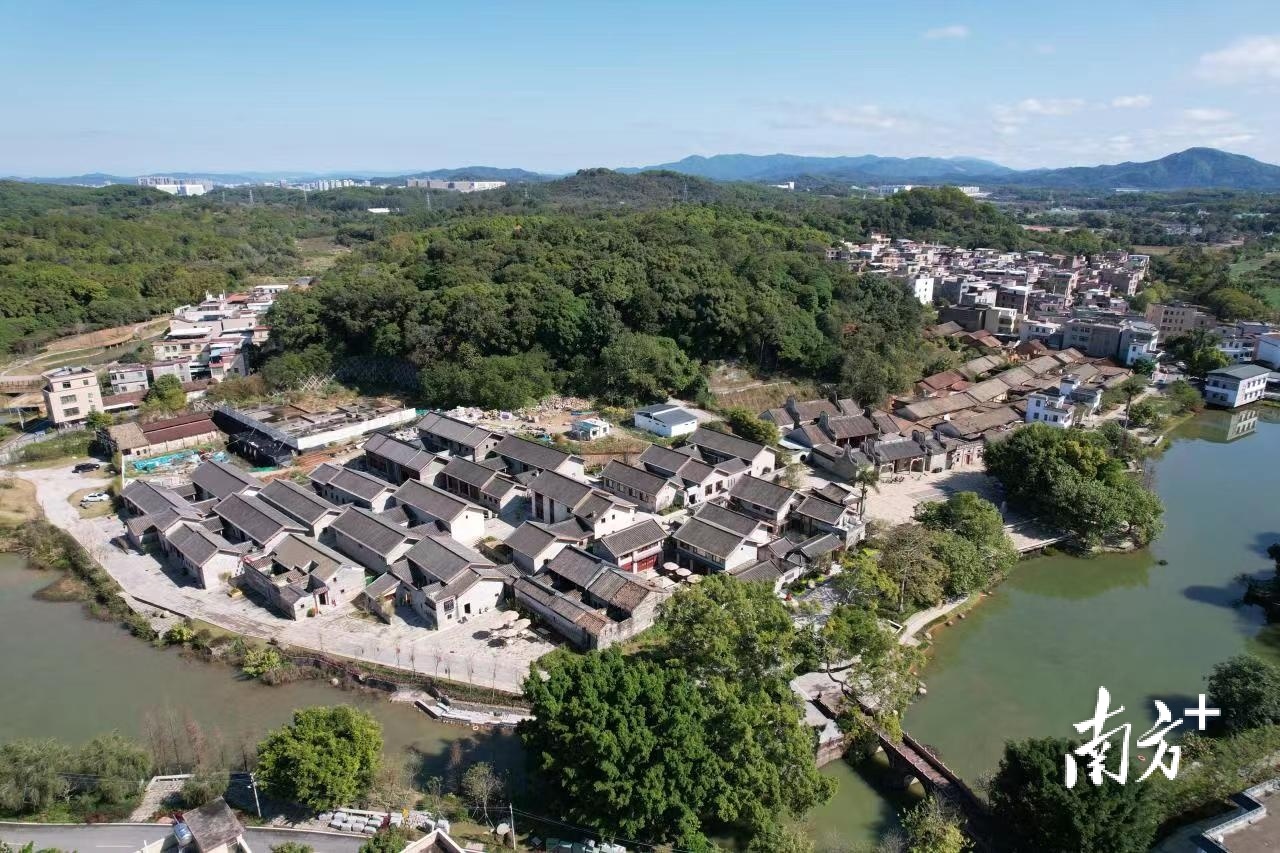 九佛街莲塘古村落航拍图