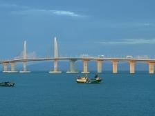 【央视快评】国家好，香港会更好——写在香港回归祖国25周年之际