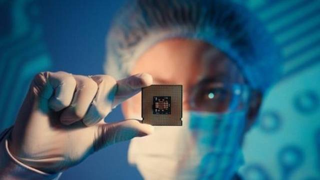 探科技|库克叹气！苹果自研5G芯片失败，造芯到底有多难？