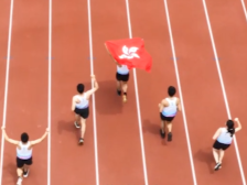 “银禧庆回归·传旗向未来”，香港25名青年接力护旗