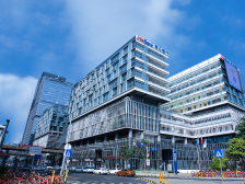 微众银行：7年多走完传统银行20余年路，指尖银行滴灌万众星火｜深圳高质量发展调研行