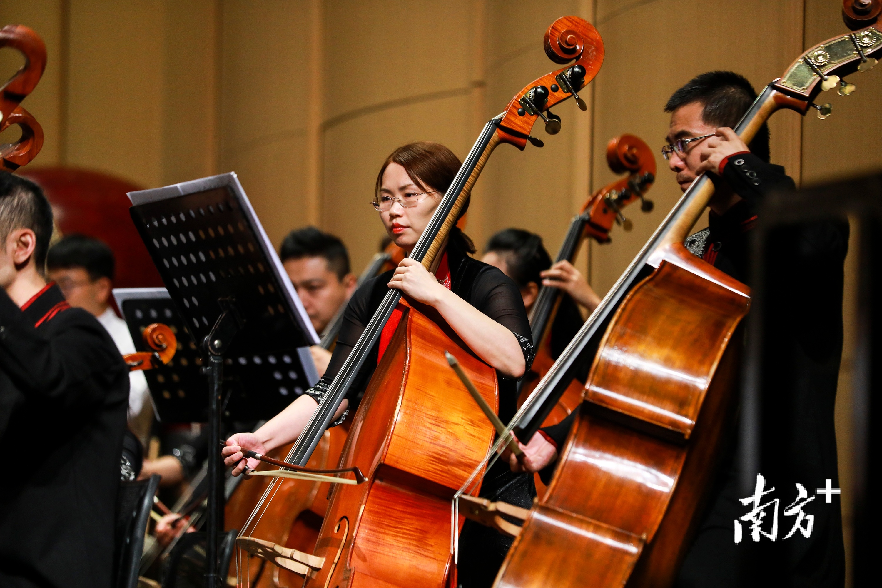 8 南方+ 孙俊杰 拍摄