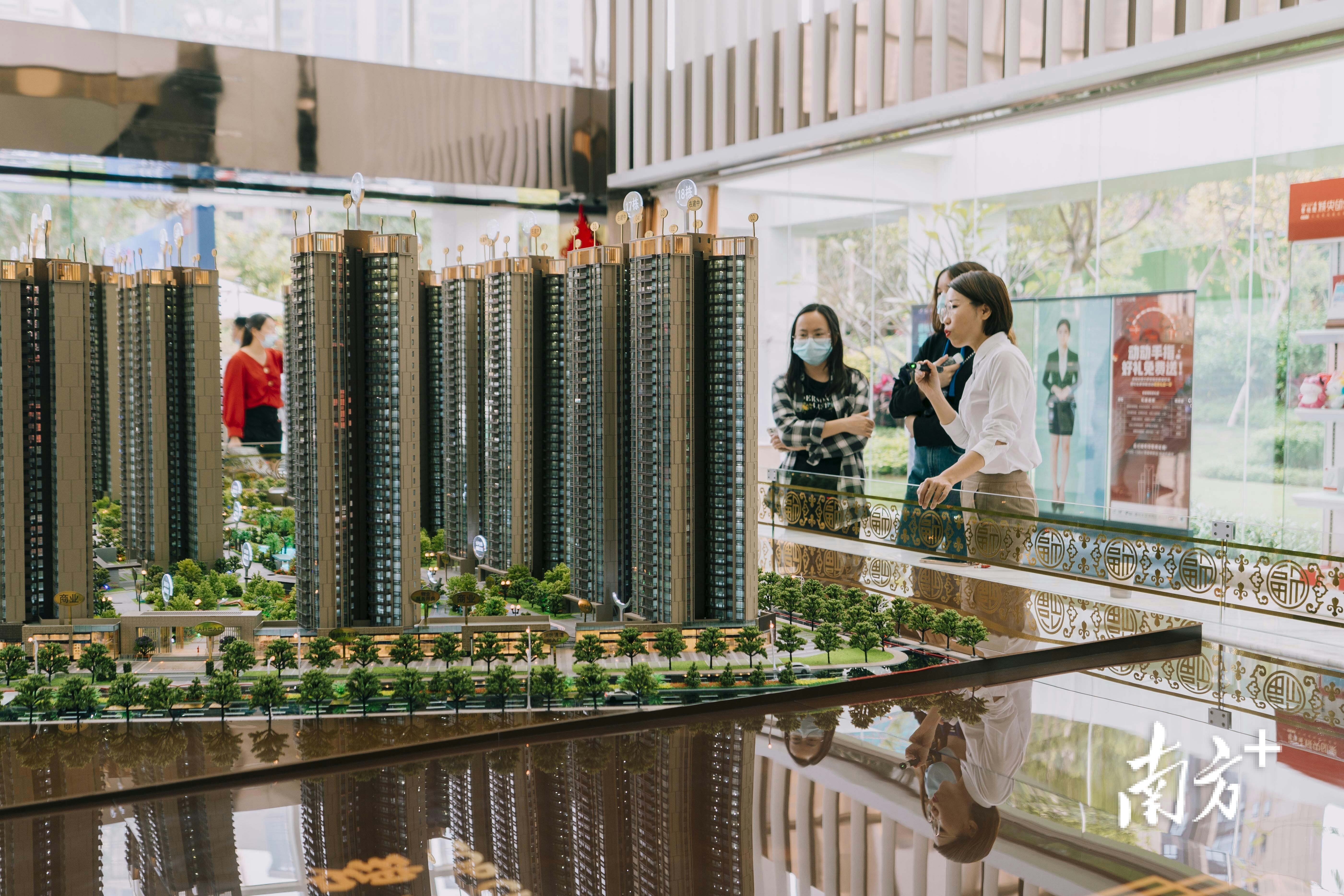 南方+ 张峰 拍摄