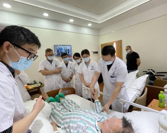 经颅磁治疗怎么样经颅重复磁刺激联合神经修复治疗脑梗死偏瘫效果明显_https://www.jmylbn.com_新闻资讯_第1张