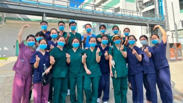 无惧“烤验”，点赞酷暑中抗疫的他们