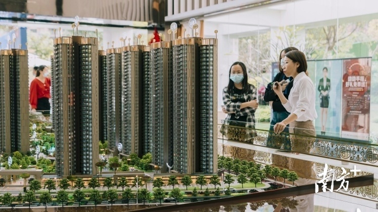 南方+ 王昌辉 拍摄