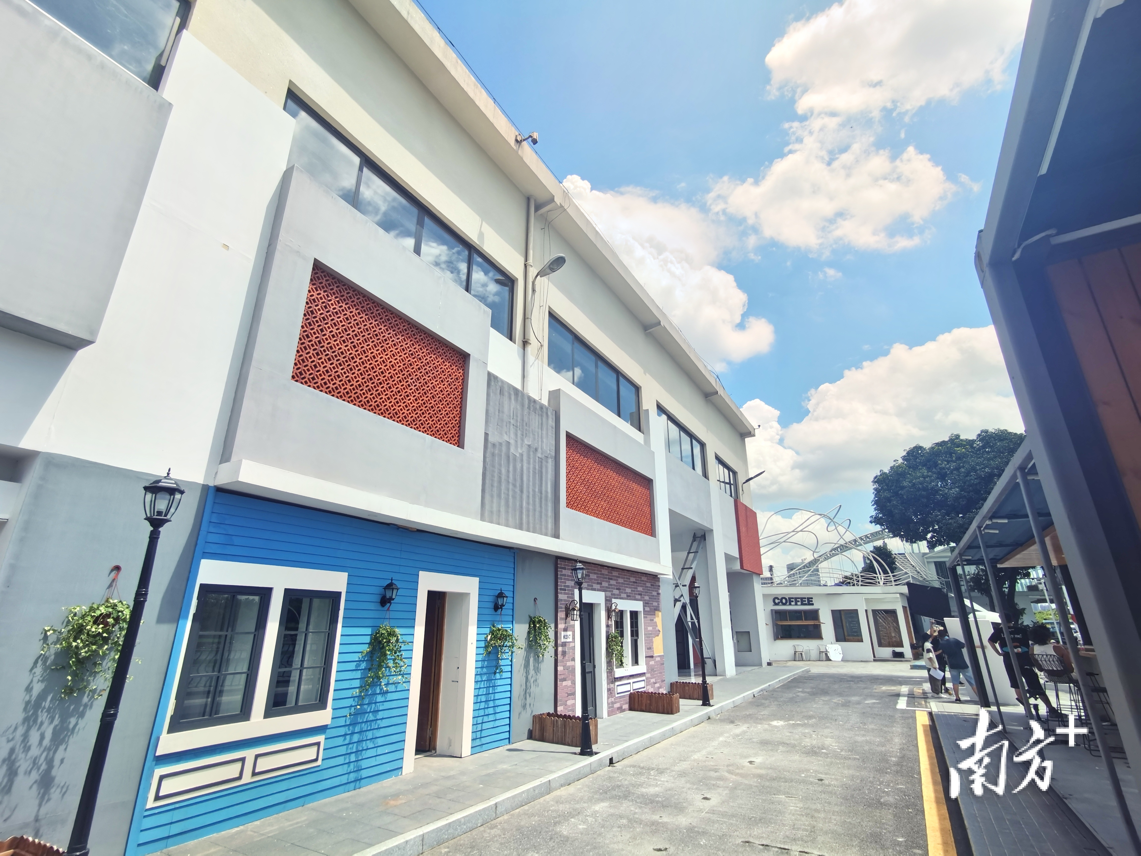 精鹰非凡网络视听产业园内。 刘明 摄