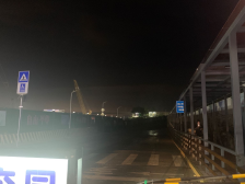 南沙珠江街抢修路灯解民忧