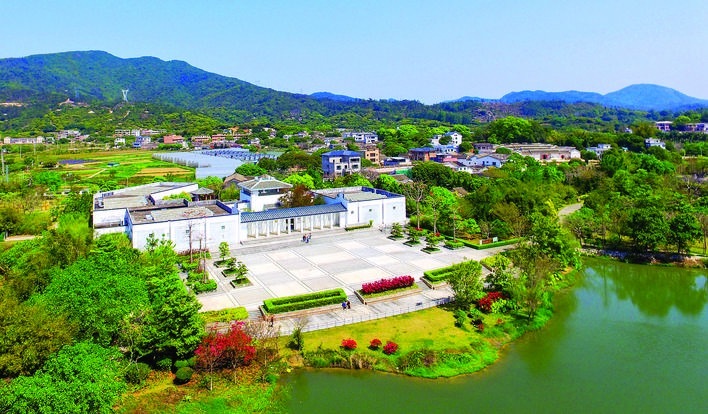 位于周田村的叶挺将军纪念园(航拍图)。东江图片社供图 位于周田村的叶挺将军纪念园(航拍图)。东江图片社供图