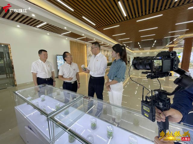 逯峰调研国家现代农业产业园陆丰市植物龙现代农业产业园甘薯种业研发中心。