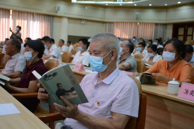 长篇报告文学《王占鳌》新书首发,对话作者吴望星:读懂榜样力量