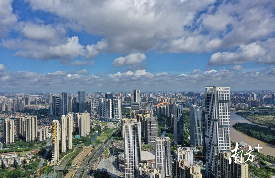 同城化过程中,交通是关键支撑和实在抓手,也通常是最容易实现突破并尽快实现同城化的路径之一。戴嘉信 摄 同城化过程中,交通是关键支撑和实在抓手,也通常是最容易实现突破并尽快实现同城化的路径之一。戴嘉信 摄