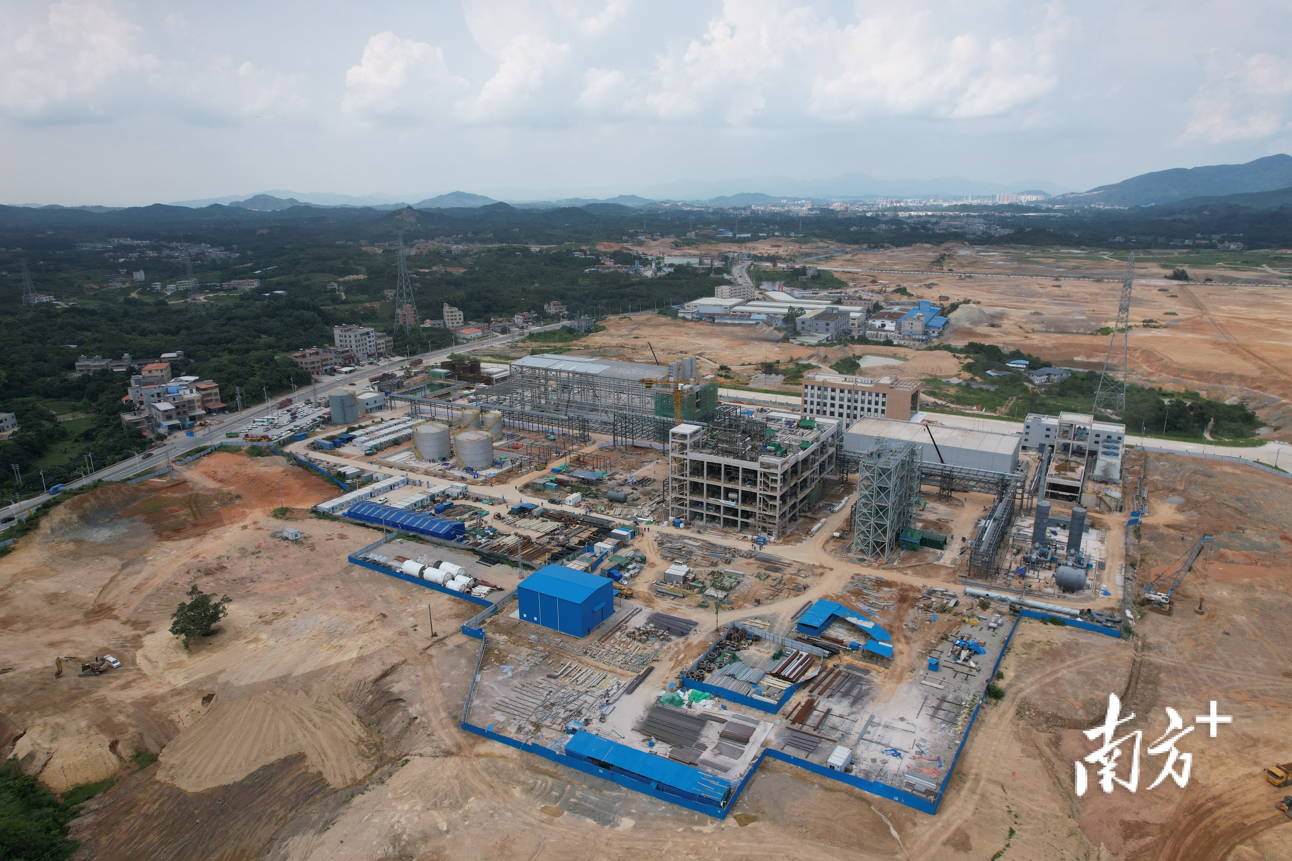 南方+ 王昌辉 拍摄