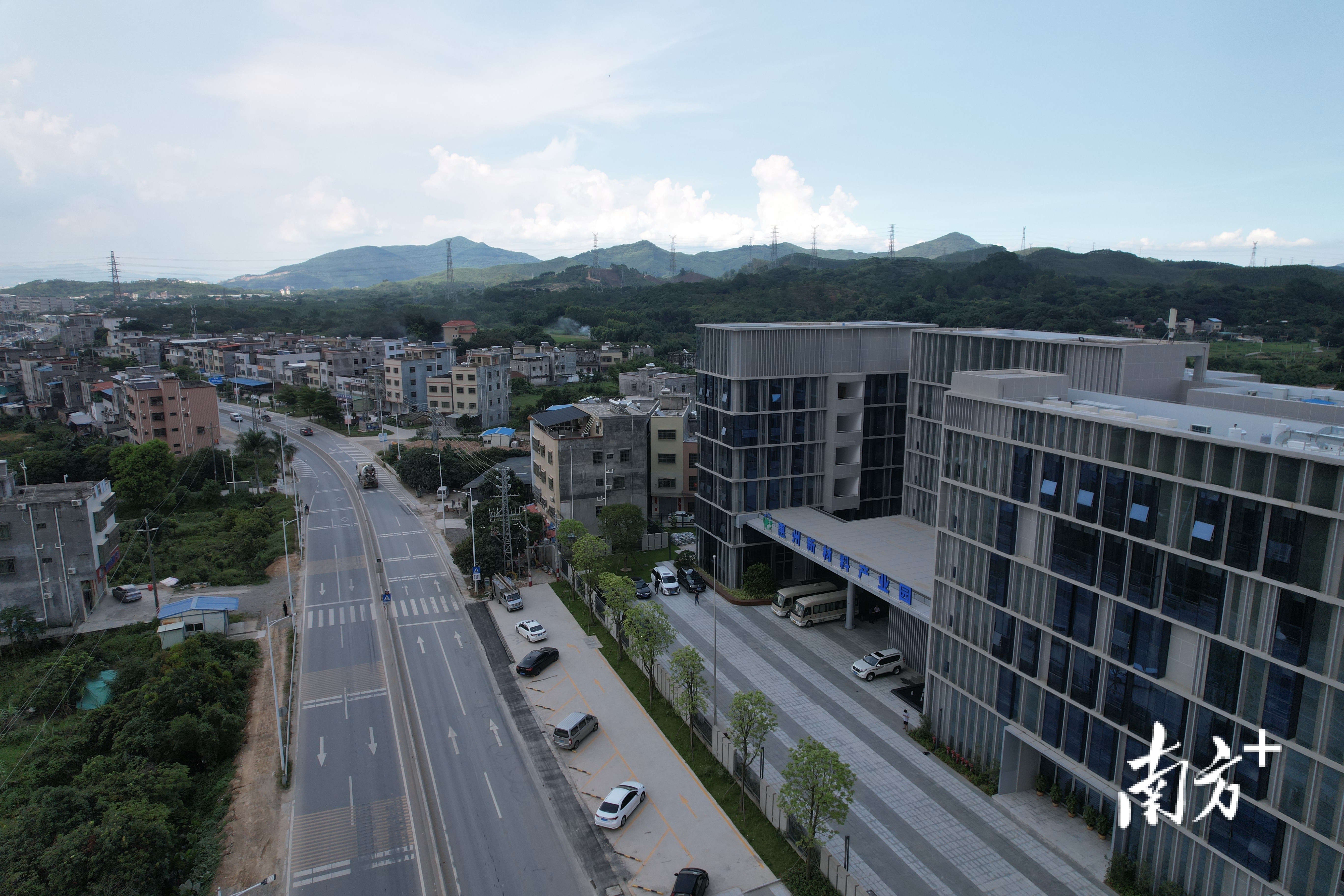 南方+ 王昌辉 拍摄