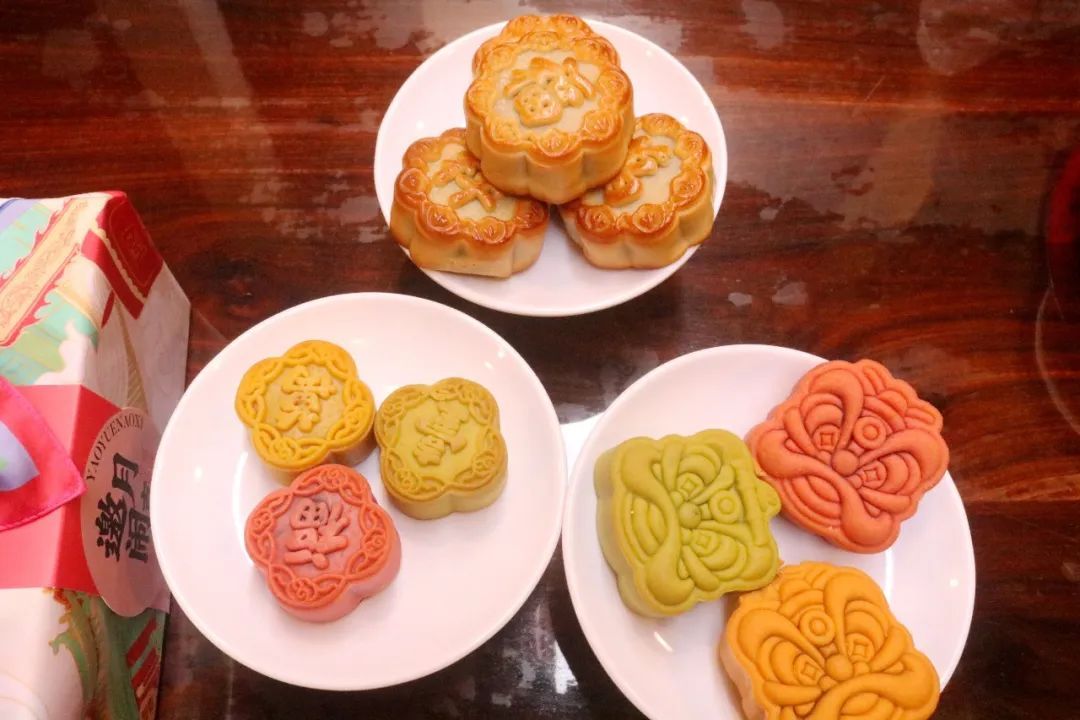 三款文创月饼造型 三款文创月饼造型