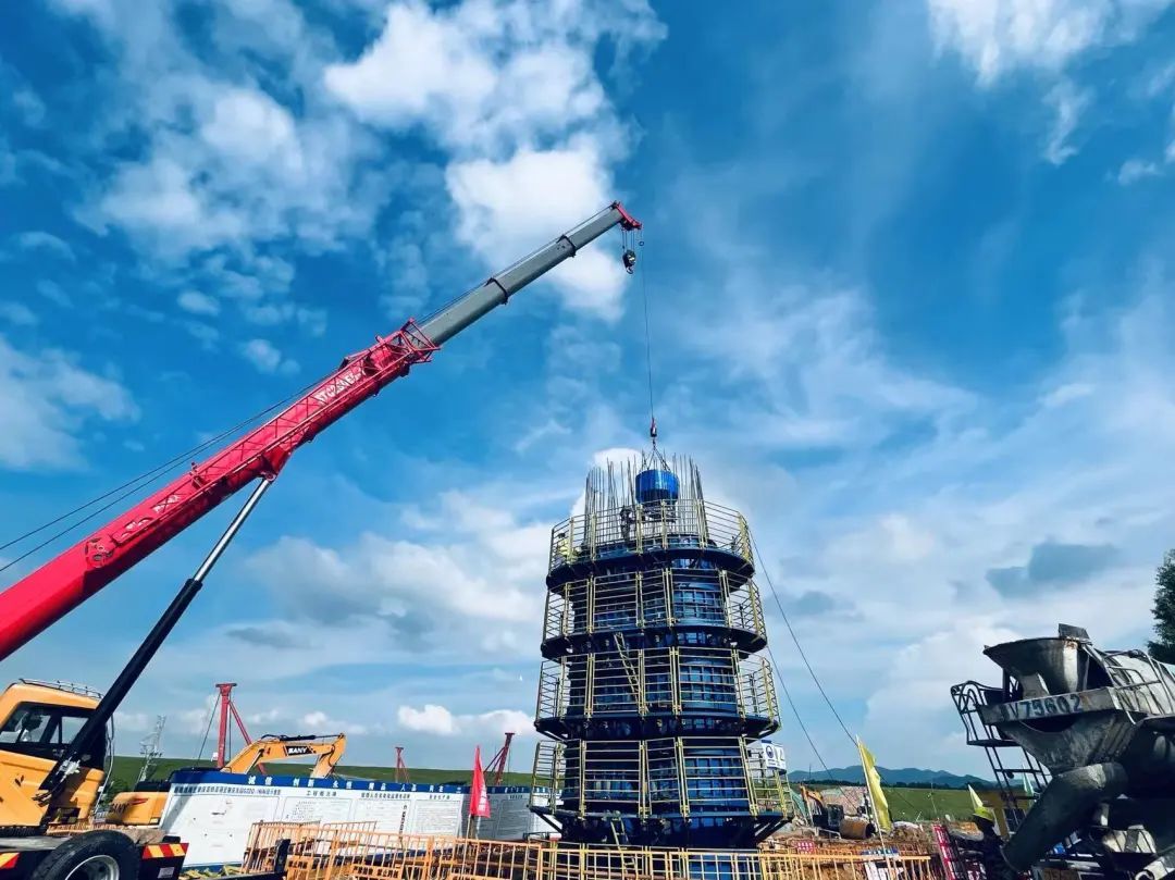 ▲高明河特大桥首墩浇筑现场