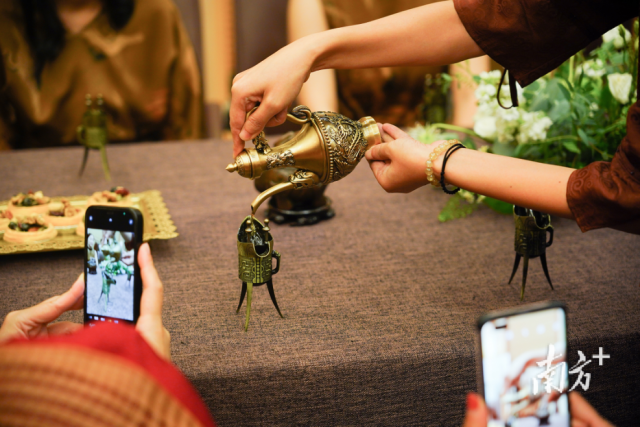 多图直击|“满月宴”该有的仪式,“汉东大国”展也有_南方网