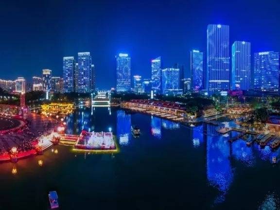 来千灯湖，体验多彩夜间生活，邂逅魅力桂城！