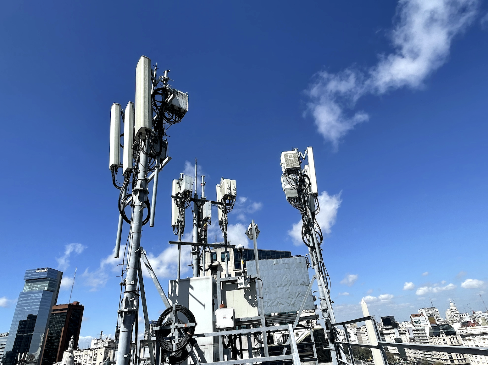 中国信保深圳分公司支持电信项目出口