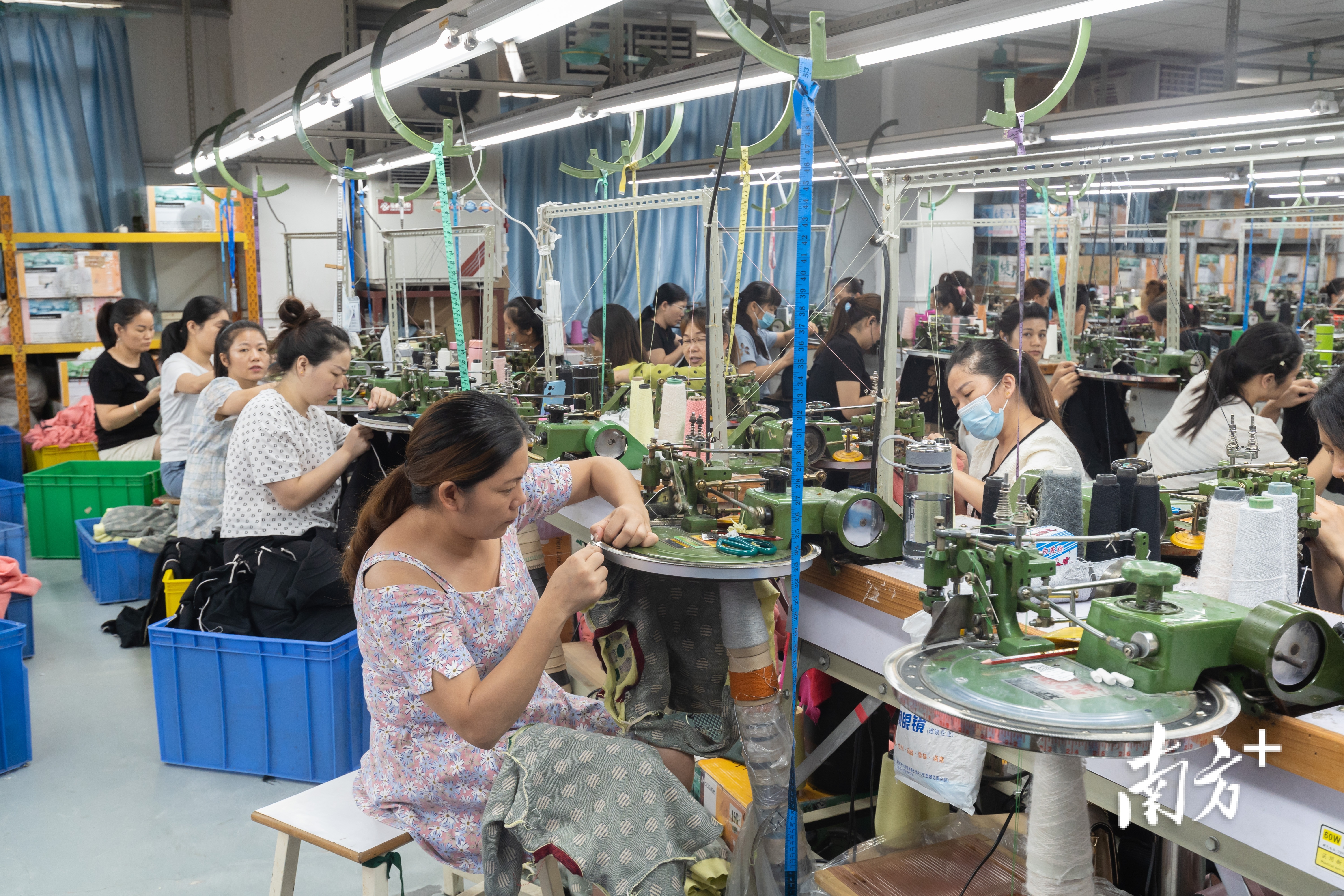 浩发针织内景。资料图片