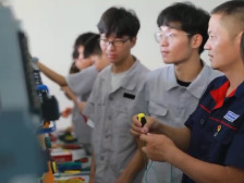 喜迎二十大 | 立德树人，以佳绩迎盛会