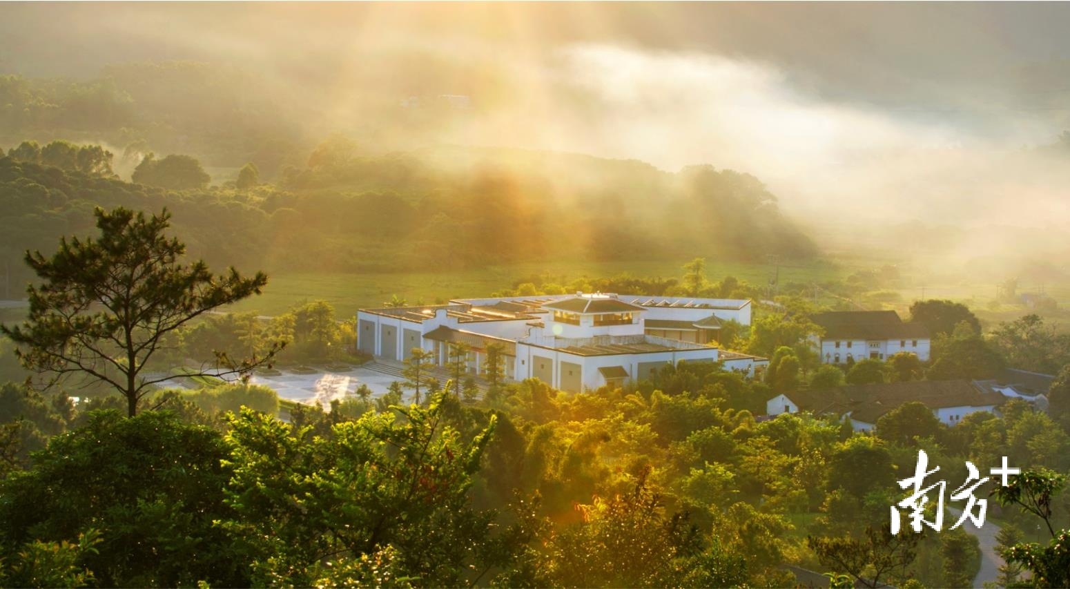    南方+ 王昌辉 拍摄