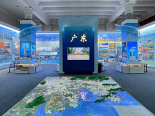 “奋进新时代”主题成就展