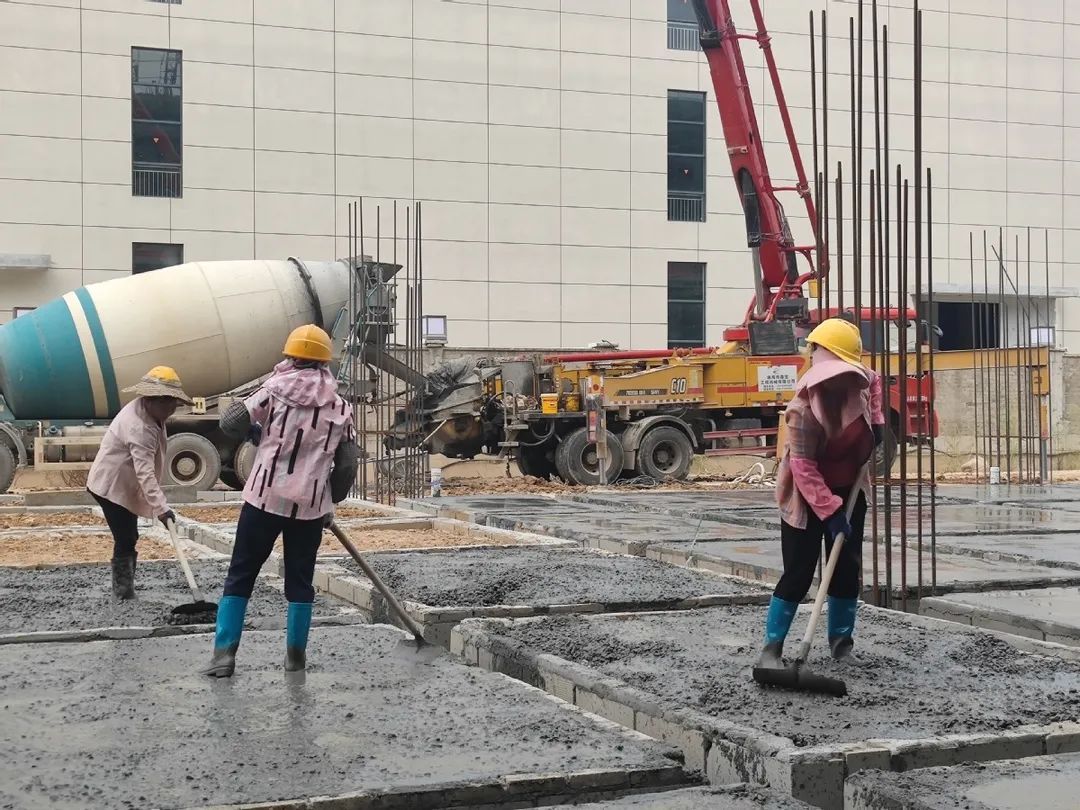 项目建设现场。记者 康振华 摄 项目建设现场。记者 康振华 摄