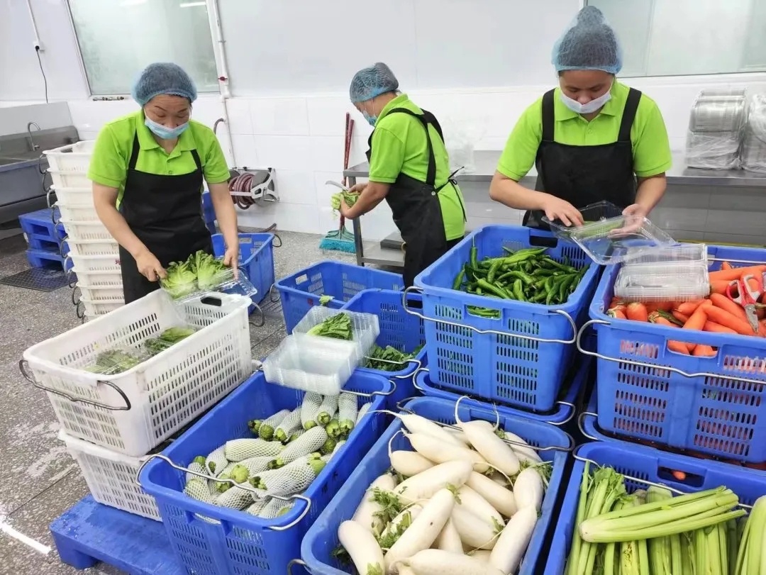 ▲目前，东城街道风险区内居民生活物资供应平稳