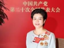 梁碧华代表：带领乡亲们建设美好家园