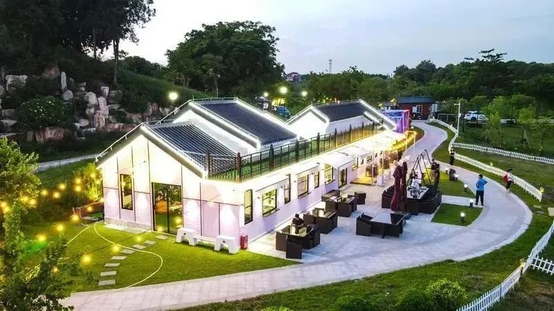 云东海福田村的星云汇音乐餐厅,图/佛山日报赖基润 云东海福田村的星云汇音乐餐厅,图/佛山日报赖基润