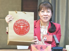 苏东青代表：让每个孩子都有人生出彩的机会