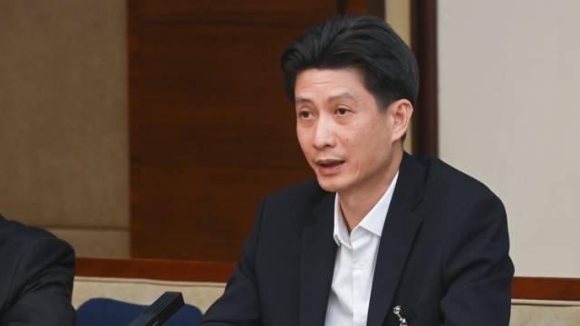 温湛滨代表：汕头要坚定不移走“工业立市、产业强市”之路