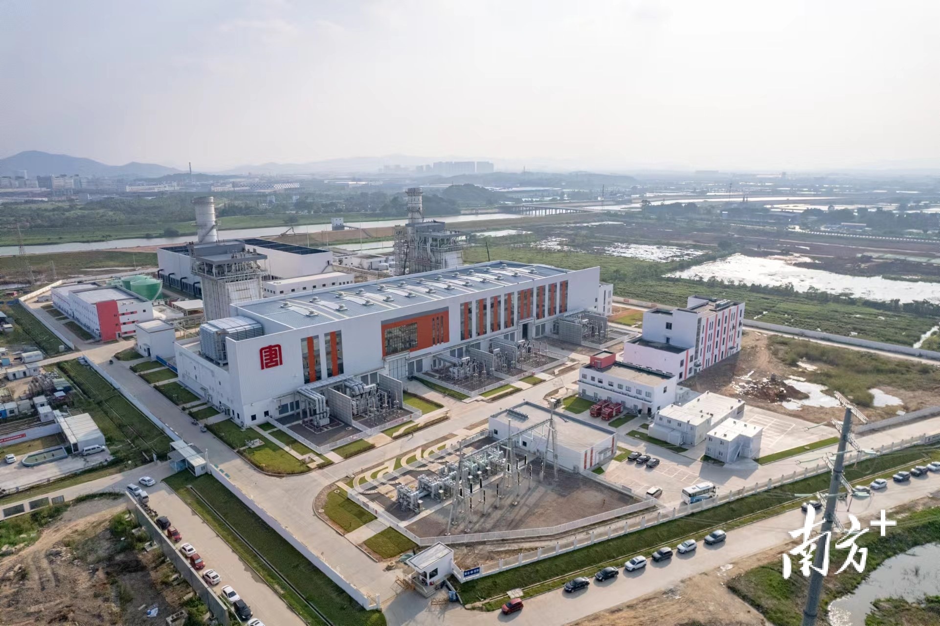 高明加大招商引资力度，加快重点项目建设进度，为高质量发展蓄力。图为大唐热电项目。资料图片